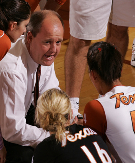 Elliott gives instructions to his players during a timeout. He has coached Texas to No. 2 in the national rankings. Photo: Univ. of Texas